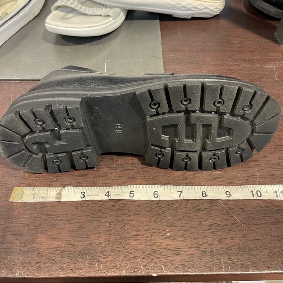 Black Penny Loafers Classic size 41 new without tags - Picture 6 of 6